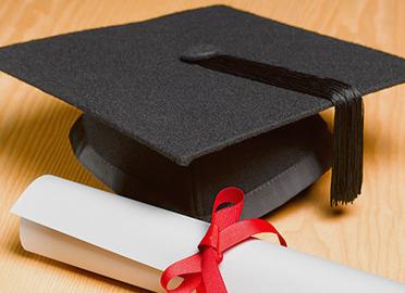 5 Ways to Keep Your Graduation Ceremony Simple
